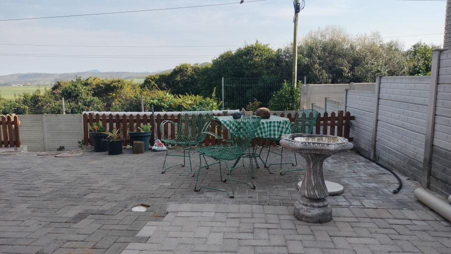 3 Bedroom Property for Sale in Fraaiuitsig Western Cape
